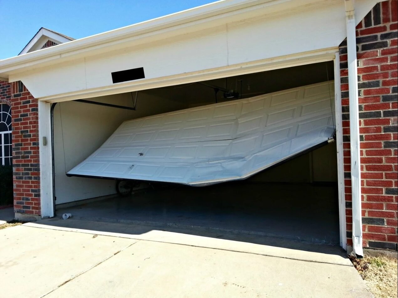What Qualifies as an Emergency Garage Door Repair? 4 Signs You Can’t Wait